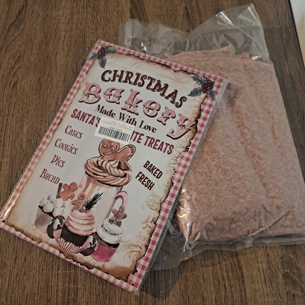 🌟 3 For $12 🌟 Christmas Bakery Decorative Sign And Pink Pillow Covers.
